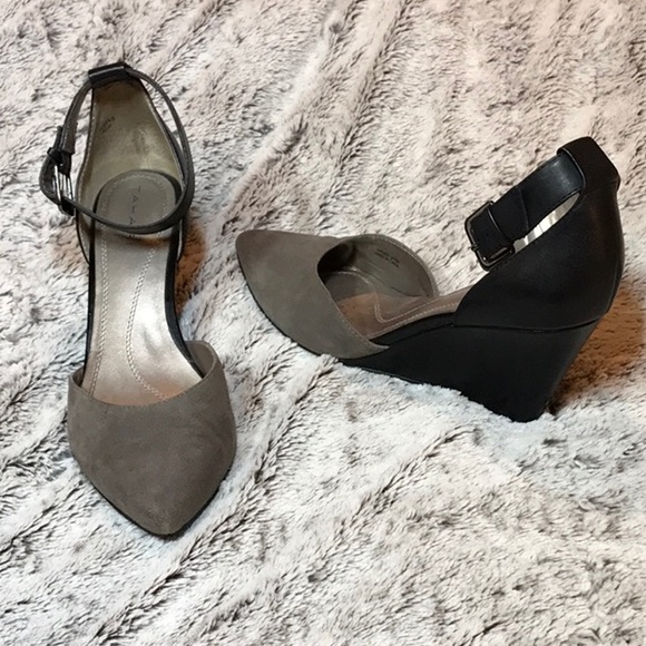 (Not for Sale) Tahari Wedge Shoes - Picture 6 of 7